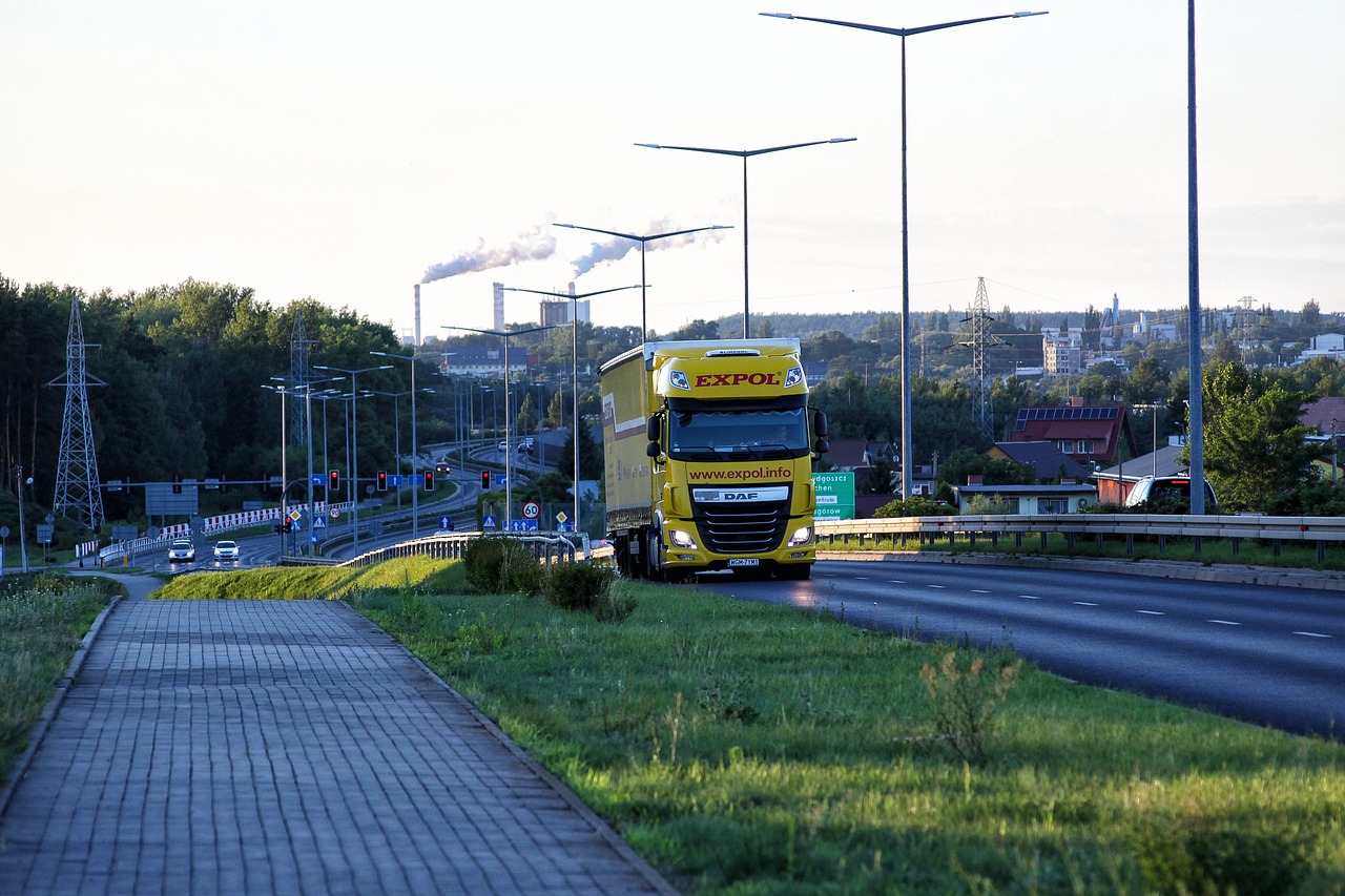 Zlecenie transportowe: co przewoźnik powinien o nim wiedzieć i na co uważać?